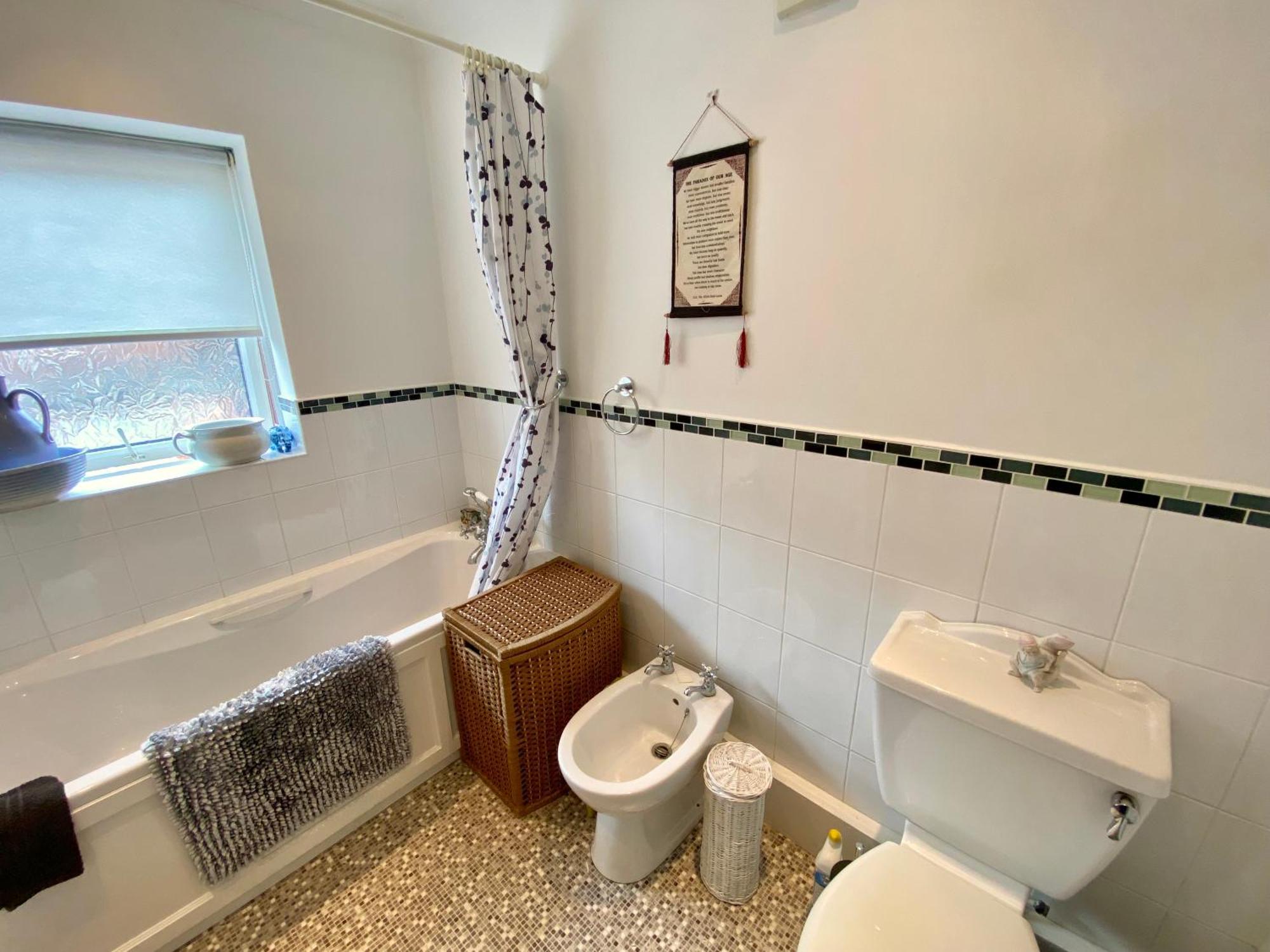 Spacious Two Bedroom House - Tm *